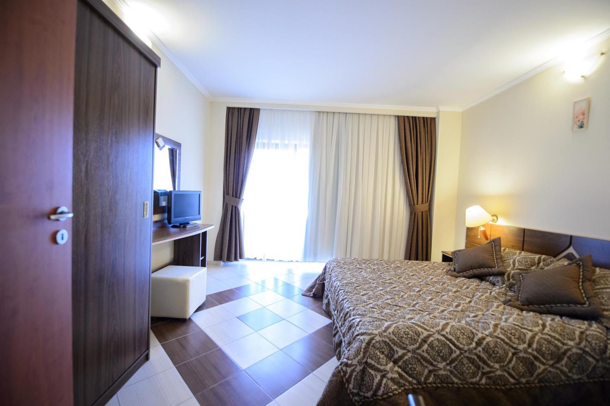 Holiday Olimp Hotel Ruang foto