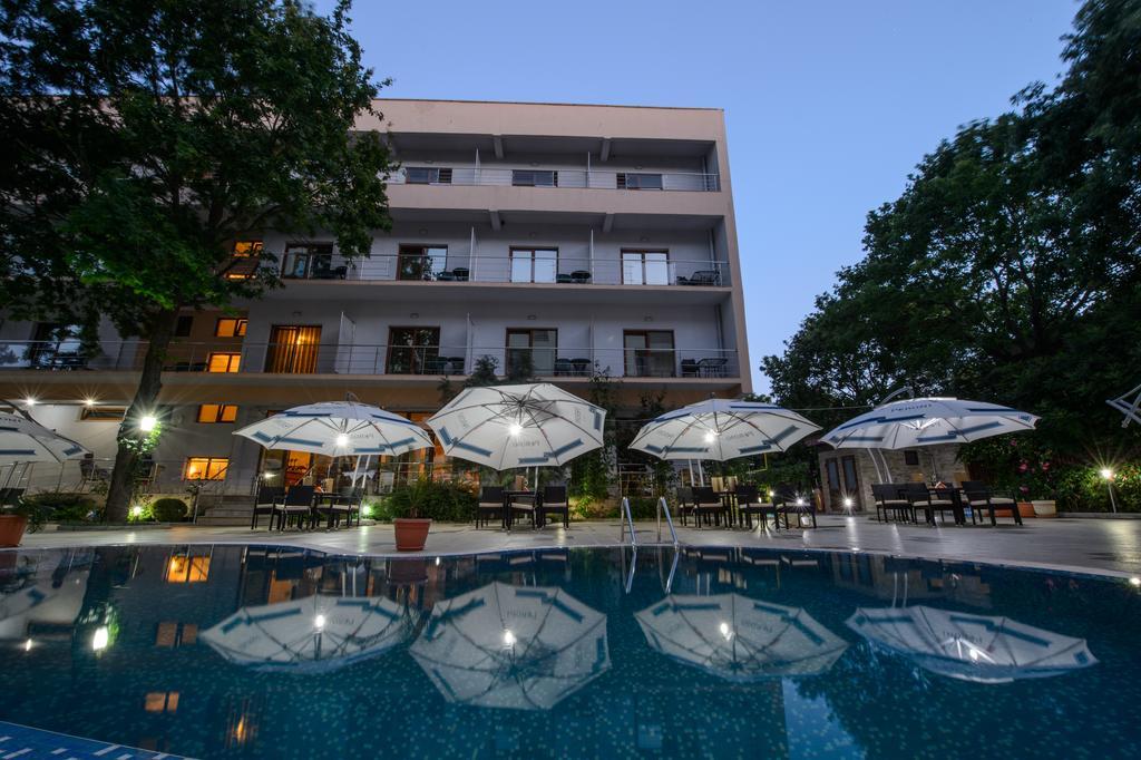 Holiday Olimp Hotel Bagian luar foto